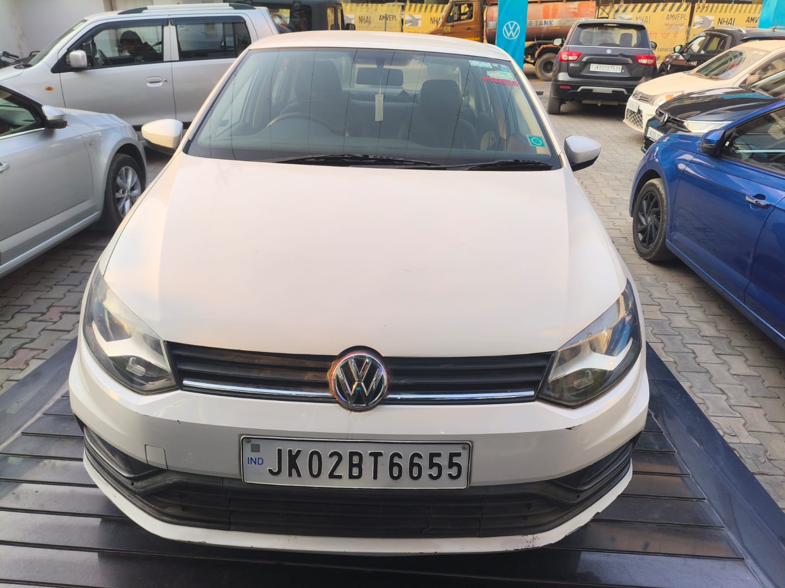 Volkswagen Ameo(2016-2019) Highline 1.2l (p)
