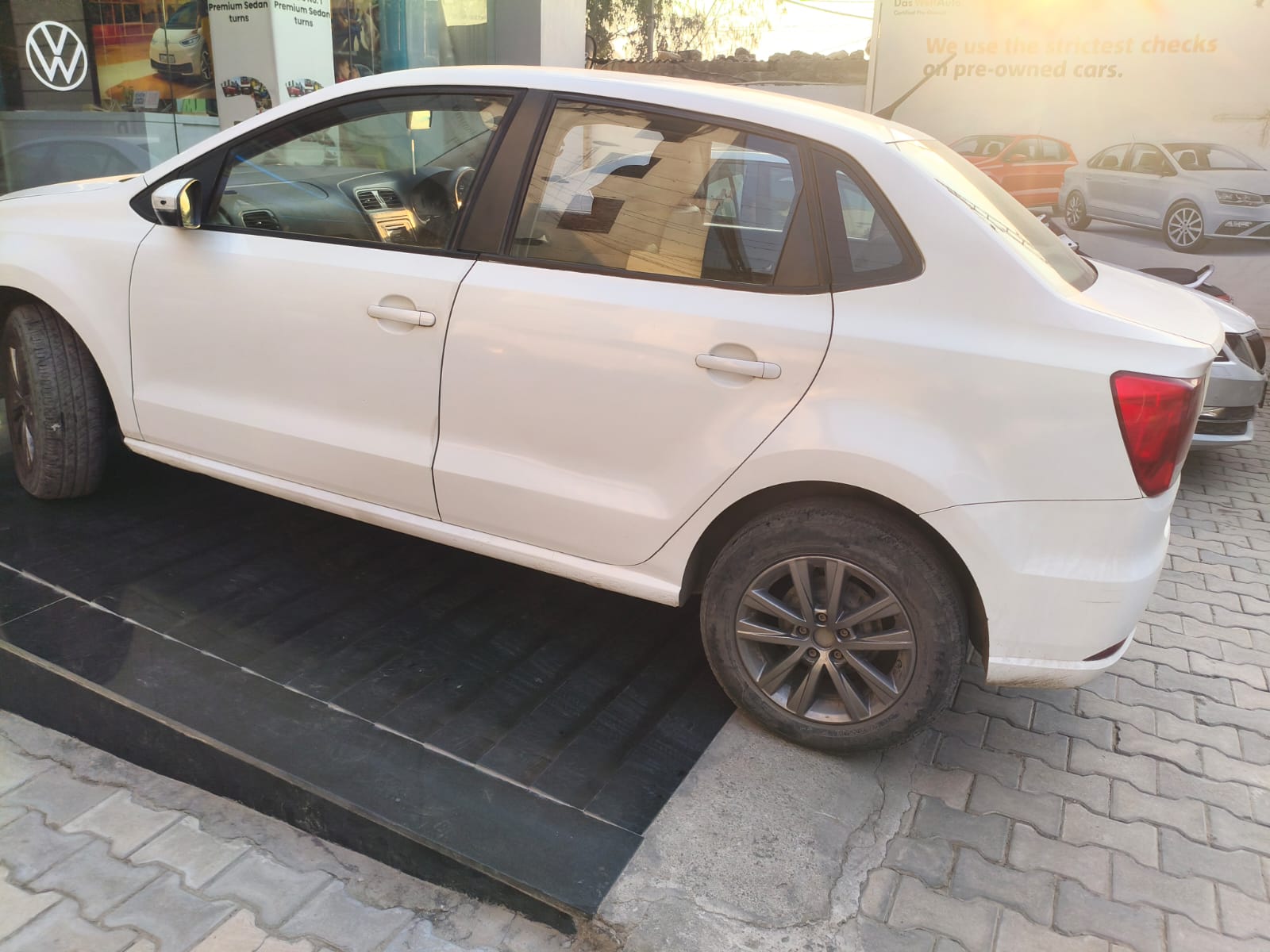 Volkswagen Ameo(2016-2019) Highline 1.2l (p)