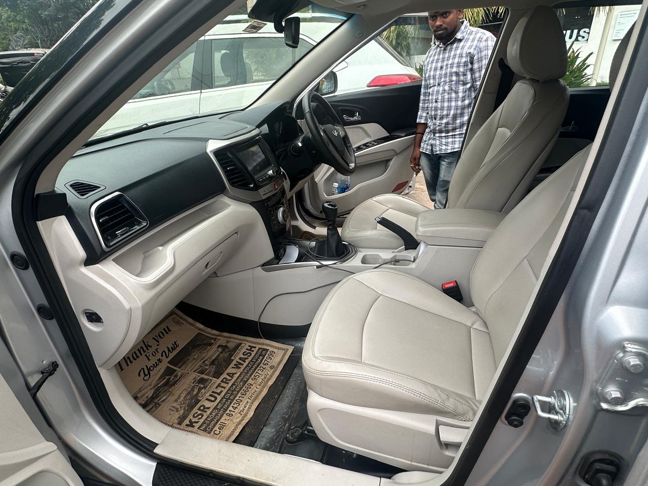 Mahindra Xuv300 1.2 W8 (o) Bs-vi