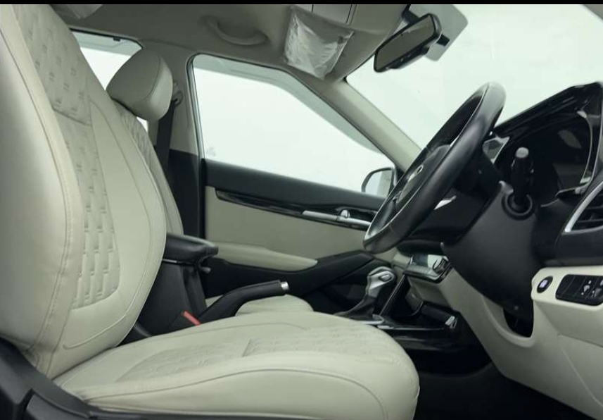 Kia Seltos(2019-2020) Htx Cvt 1.5 Dual Tone