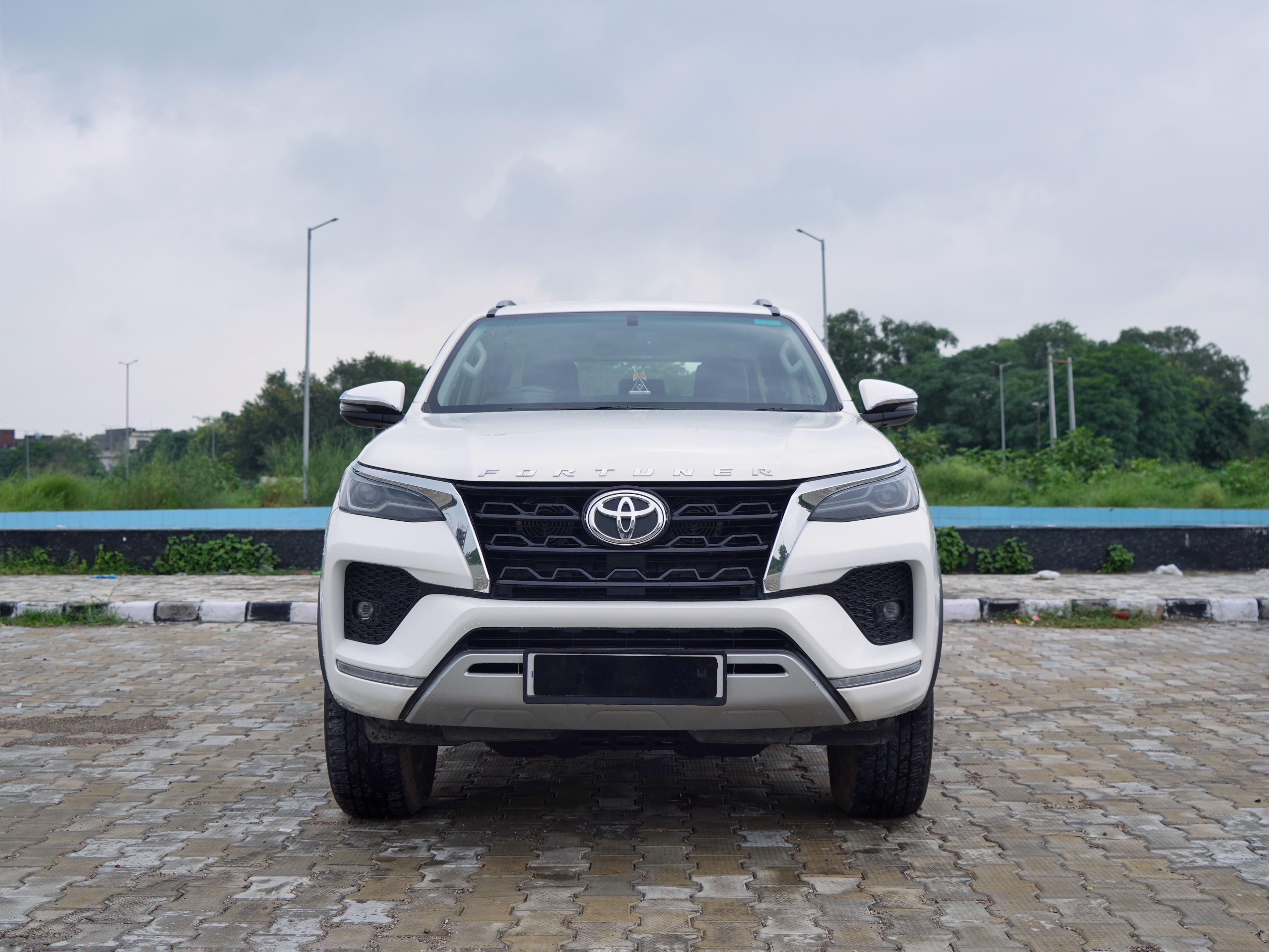 Toyota Fortuner 2.8 4x4 Mt