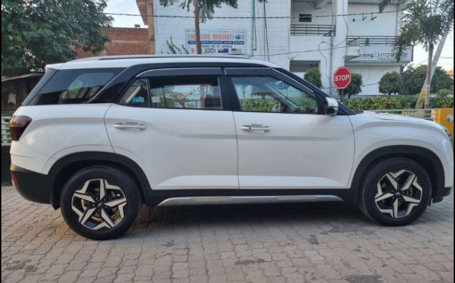 Hyundai Alcazar(2021-2023) 1.5 Prestige Exe O 7 Str At