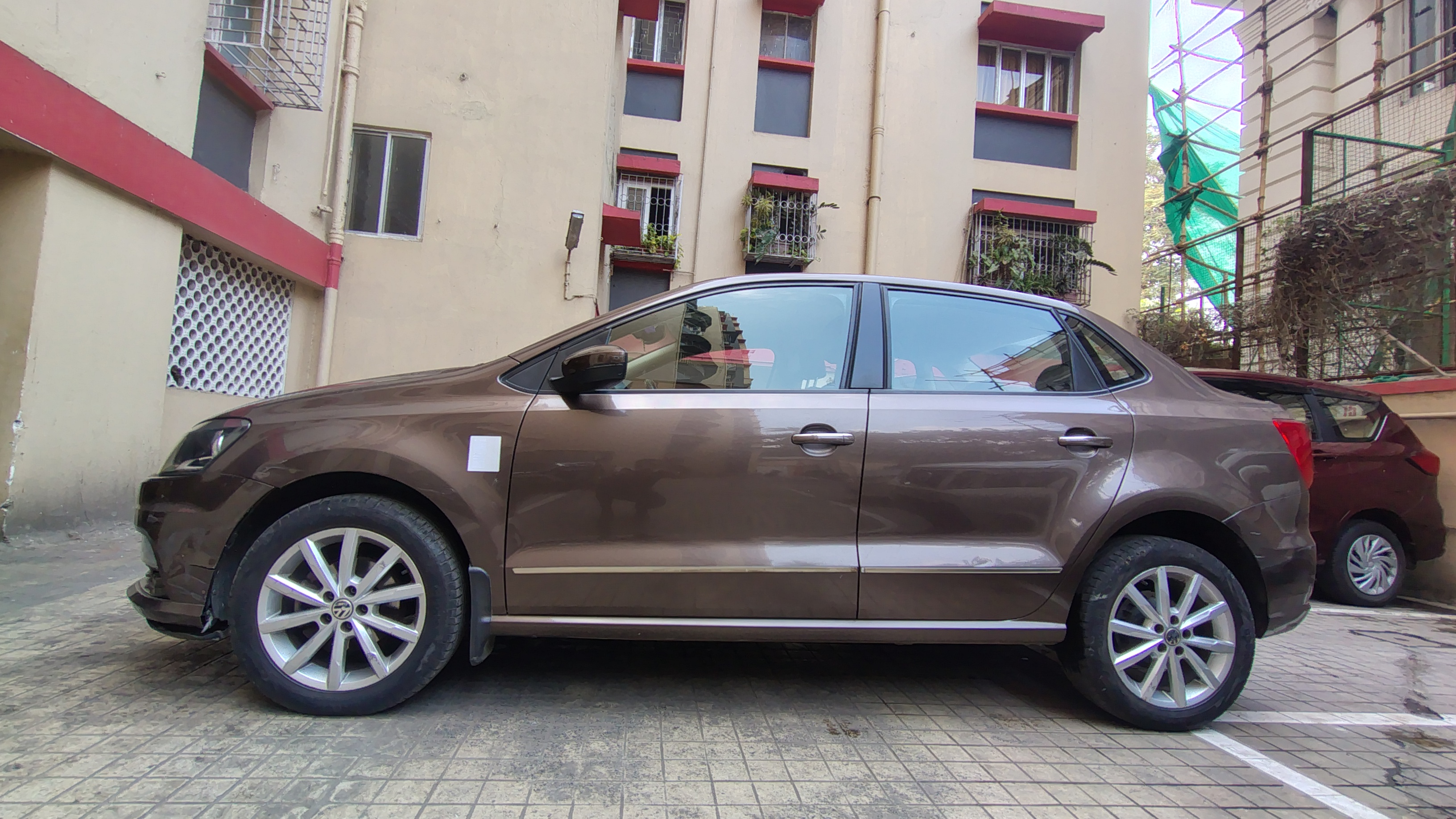 Volkswagen Ameo(2016-2019) Highline 1.2l (p)