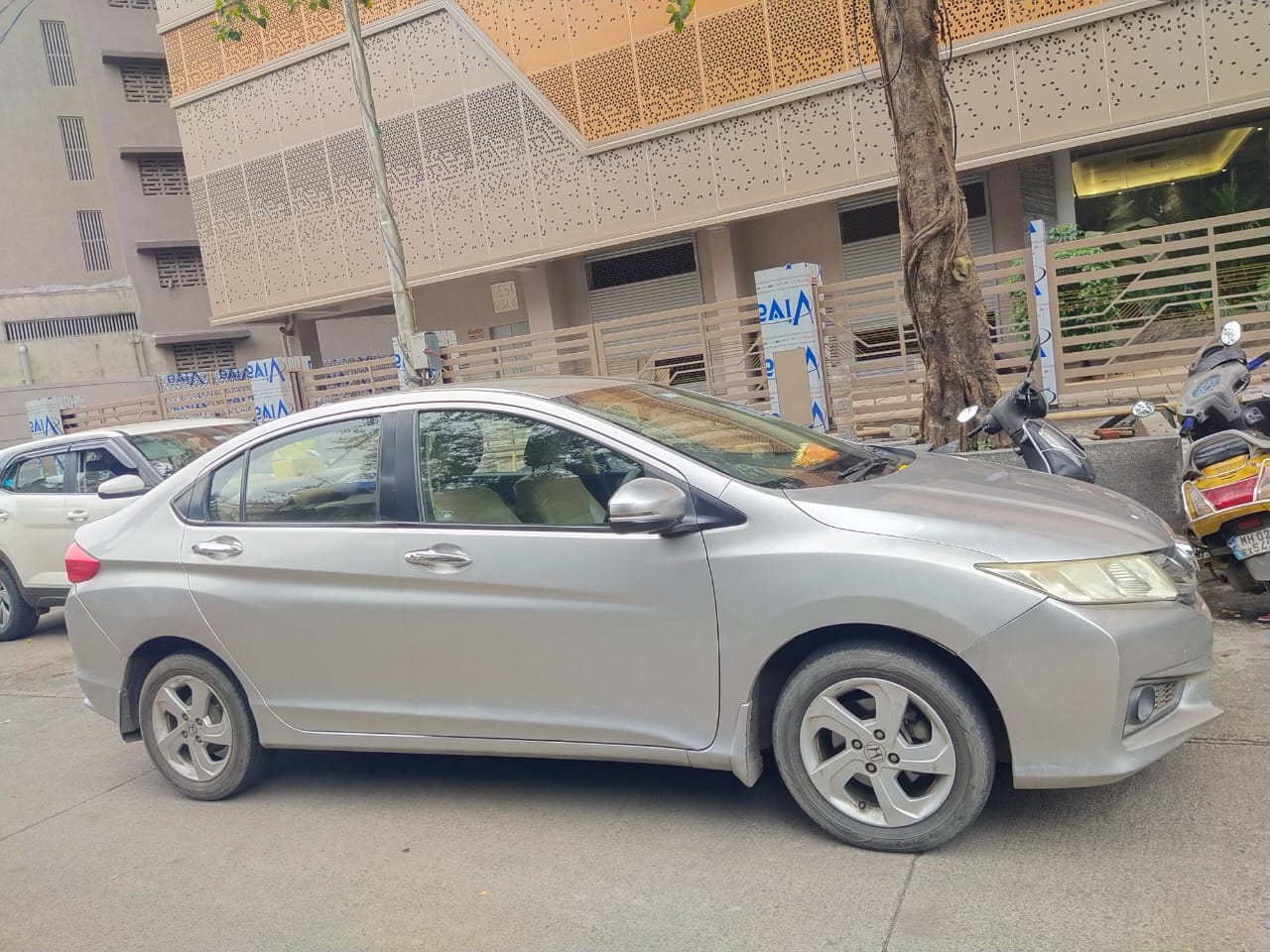 Honda City(2014-2017) V Petrol