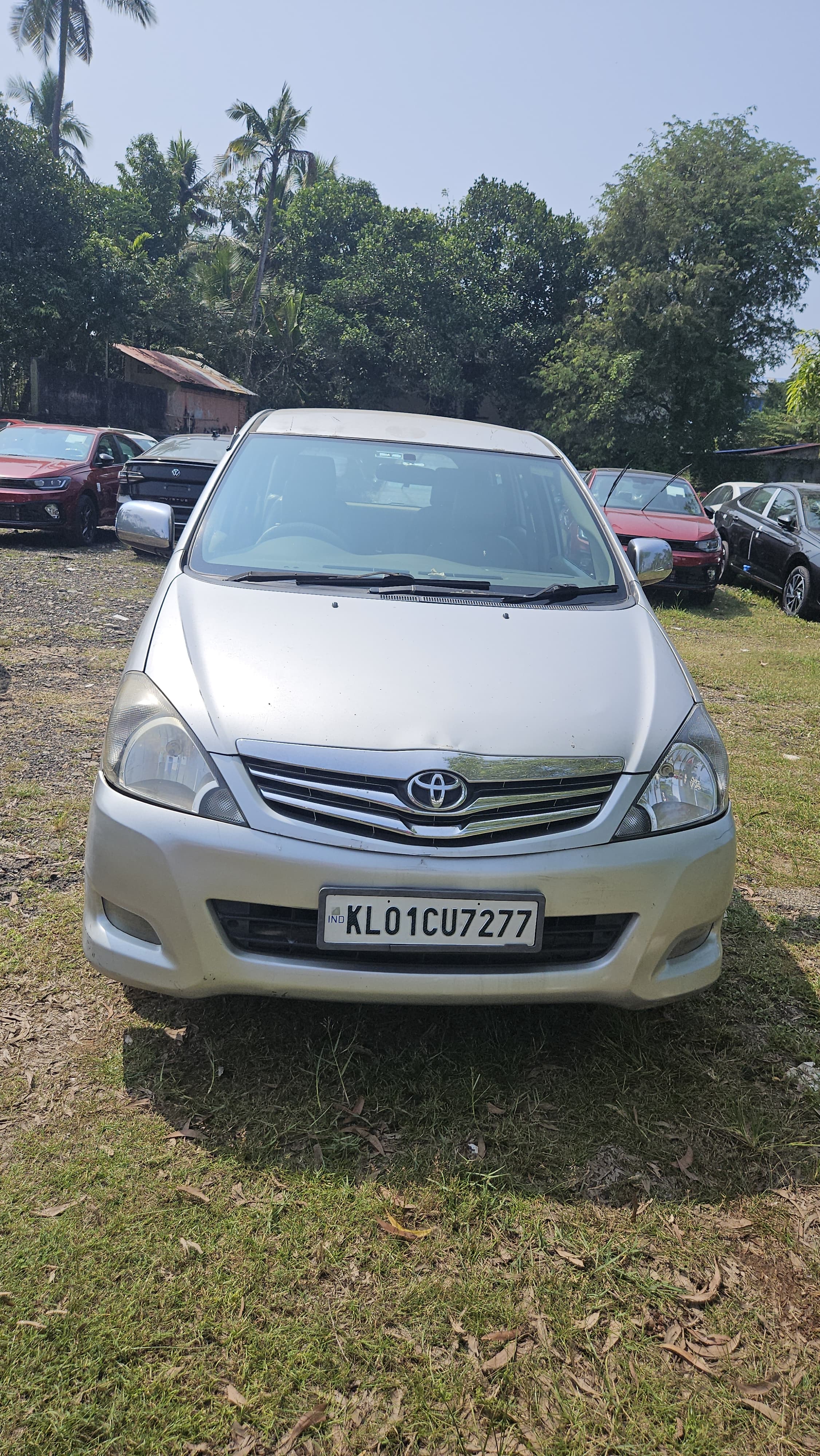 Toyota Innova(2009-2012) 2.0 Vx 8 Str