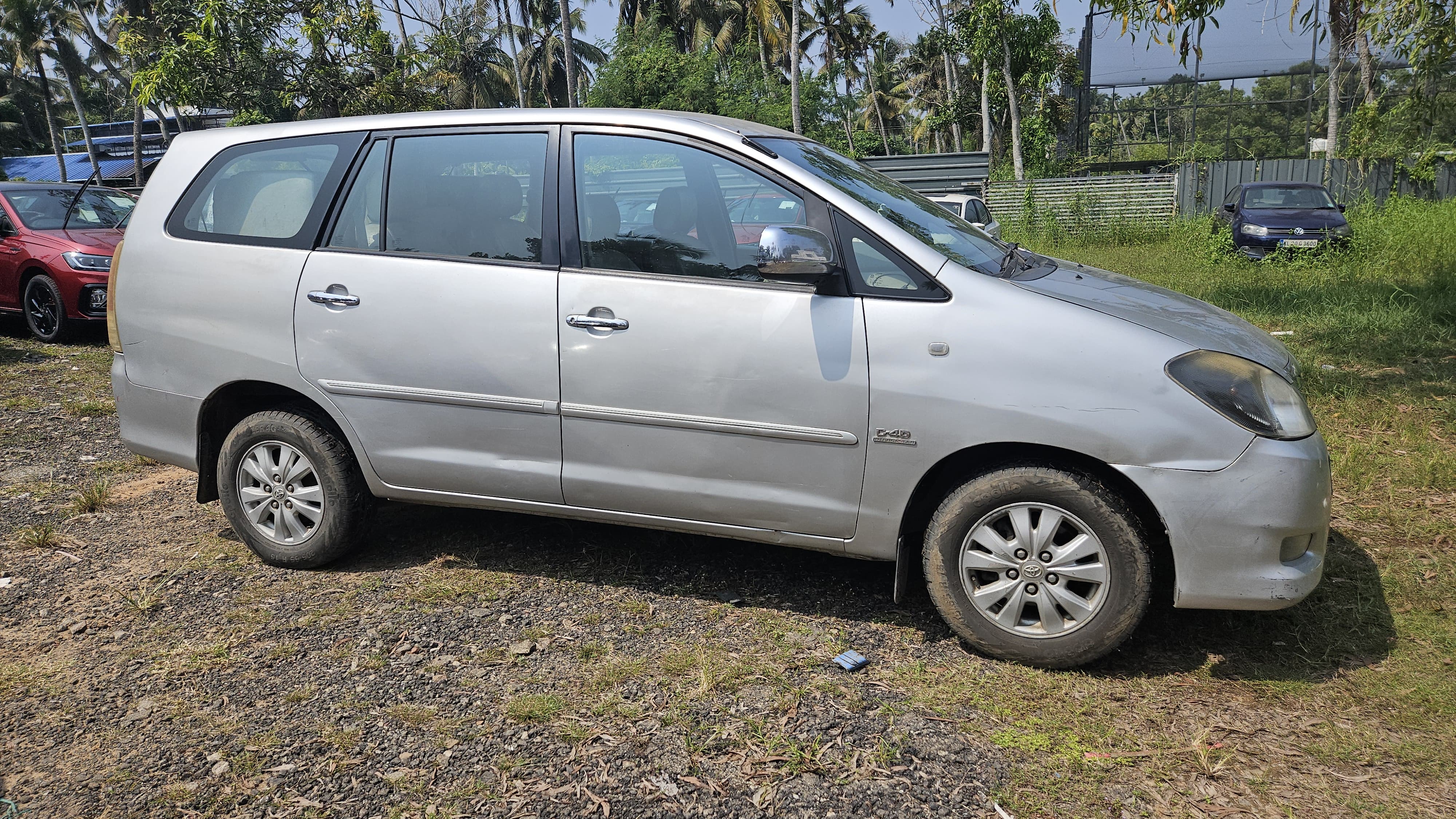 Toyota Innova(2009-2012) 2.0 Vx 8 Str