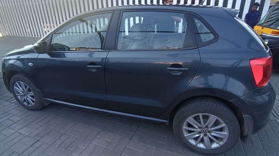 Volkswagen Polo(2014-2015) Highline 1.2l P
