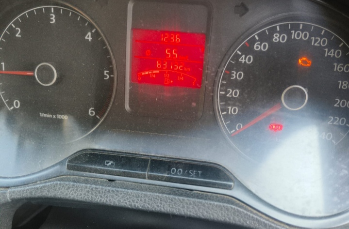 Volkswagen Polo(2010-2012) Highline 1.2l D