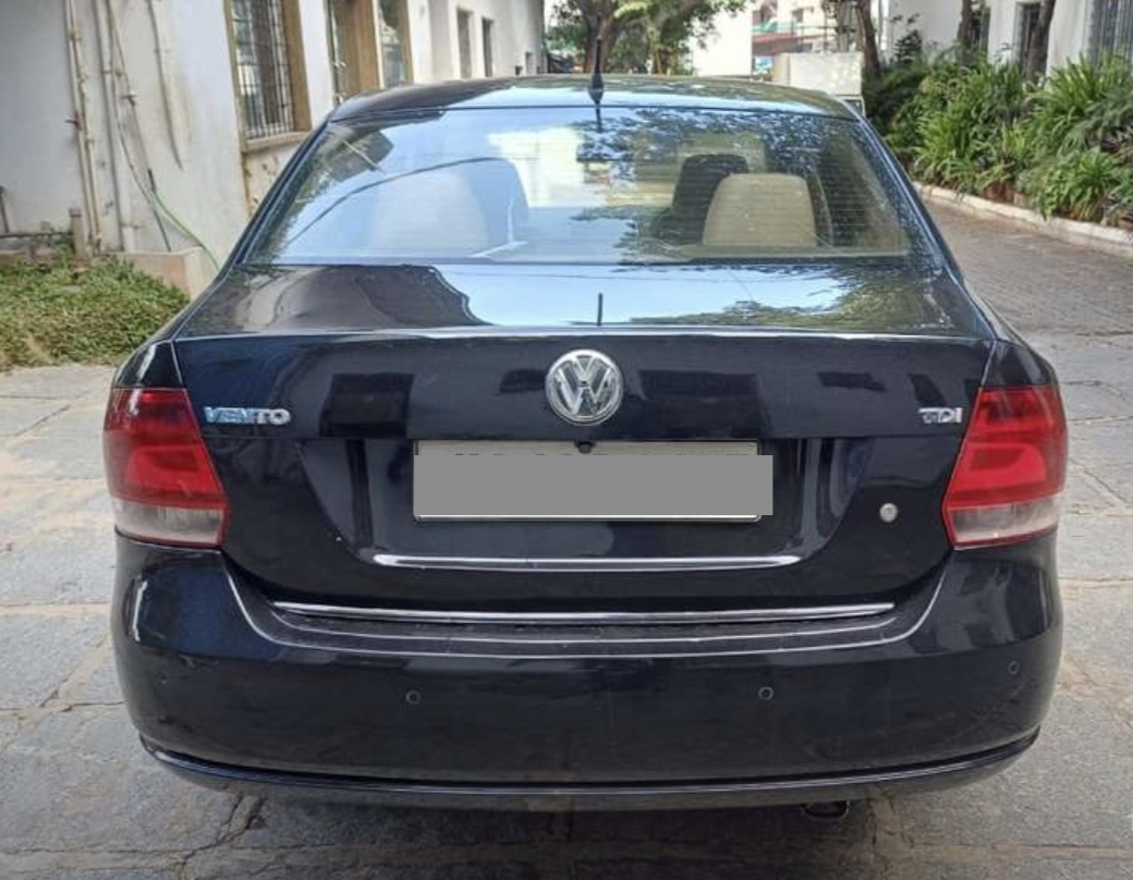 Volkswagen Vento(2010-2012) Highline Diesel