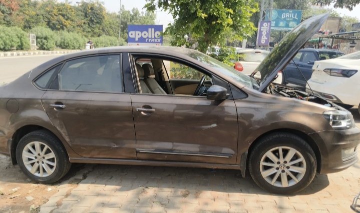 Volkswagen Vento(2015-2019) Highline Petrol