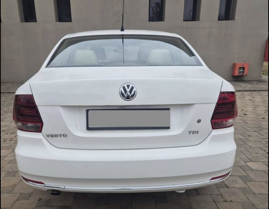 Volkswagen Vento(2015-2019) Highline Plus 1.5 Diesel At