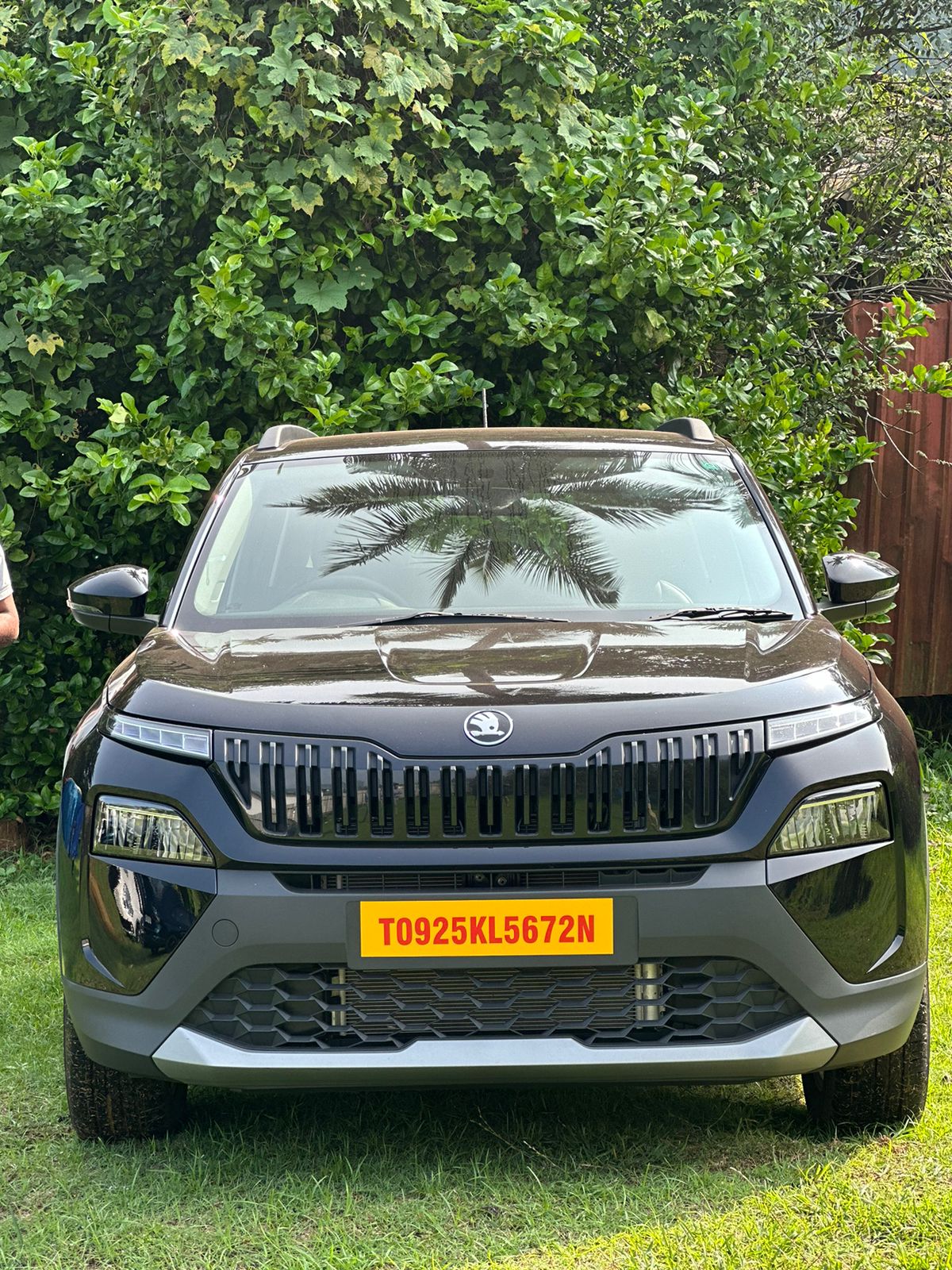 Skoda Kylaq Signature 1.0l Tsi Mt