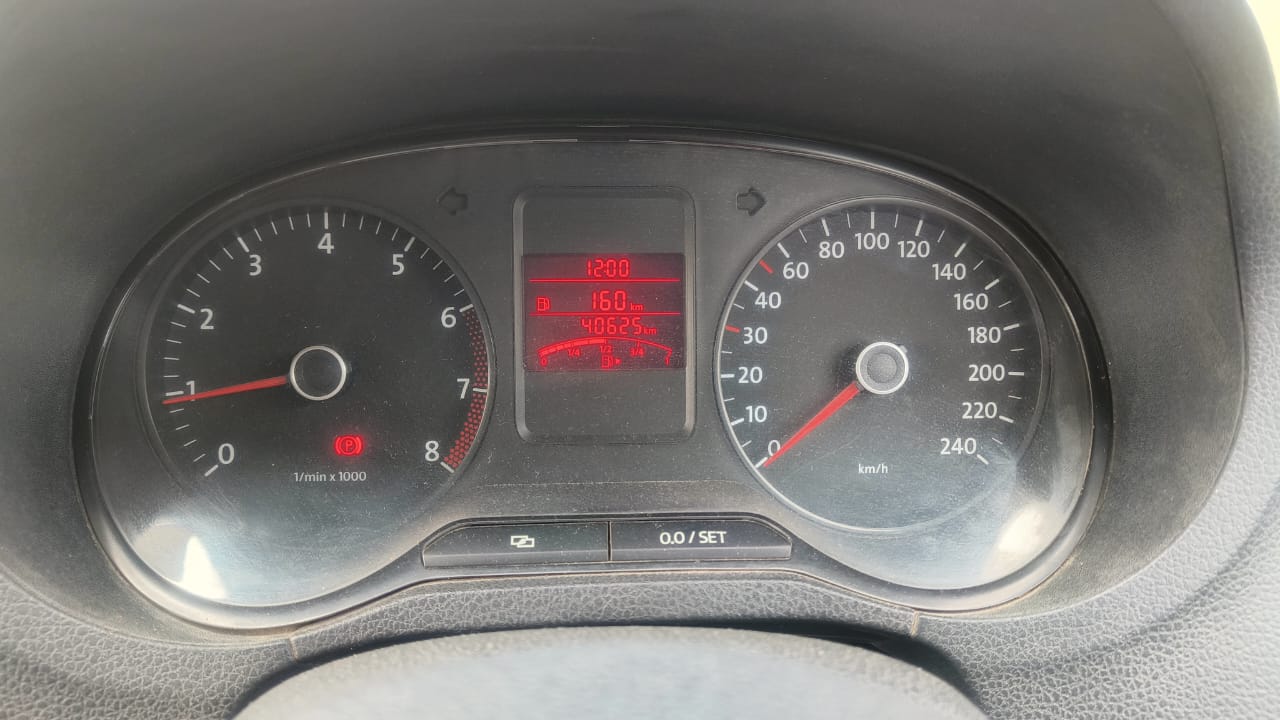 Volkswagen Polo(2012-2014) Comfortline 1.2l P