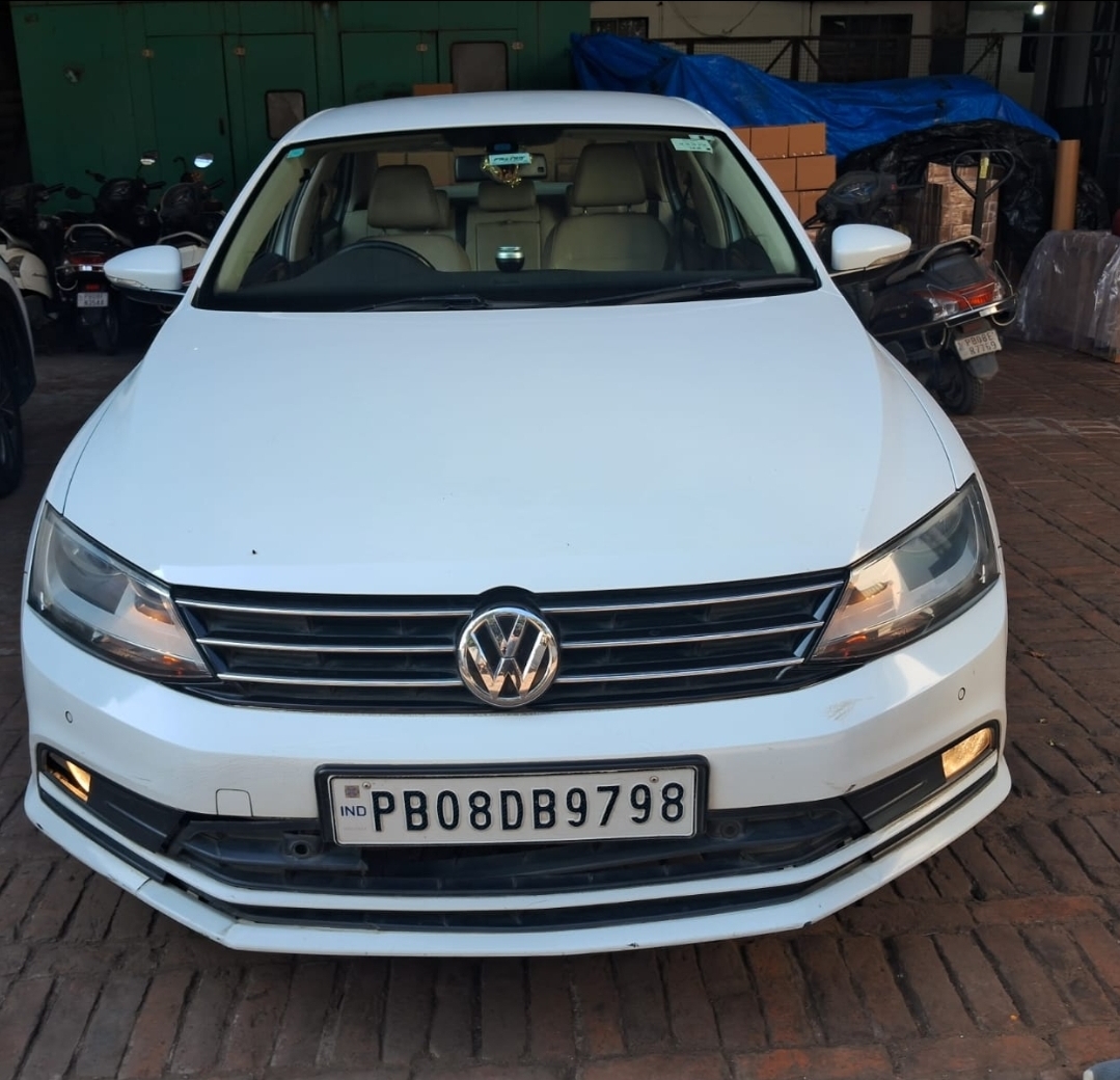 Volkswagen Jetta(2015-2017) Comfortline Tdi