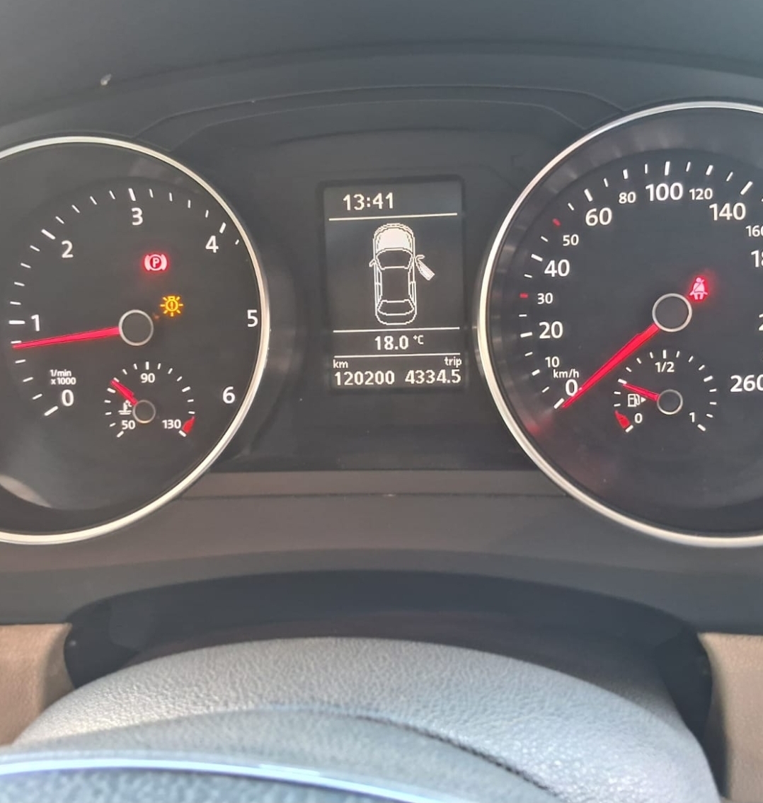 Volkswagen Jetta(2015-2017) Comfortline Tdi