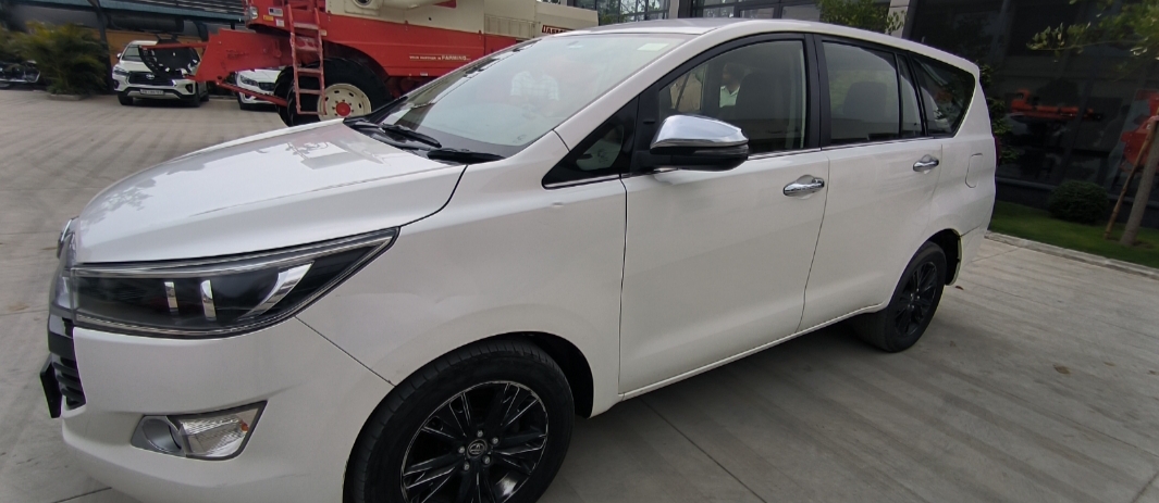 Toyota Innova Crysta(2016-2020) 2.8 Z 7 Str