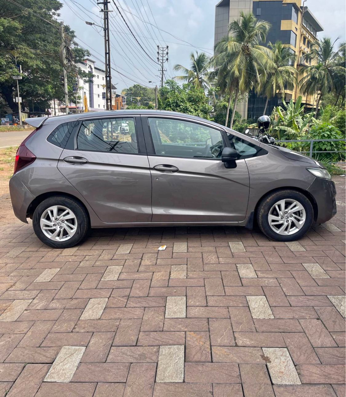 Honda Jazz(2015-2018) Vx Petrol