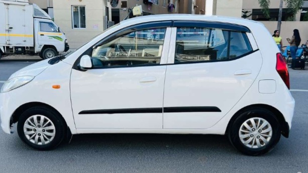 Hyundai I10(2010-2017) Sportz 1.1 Irde2