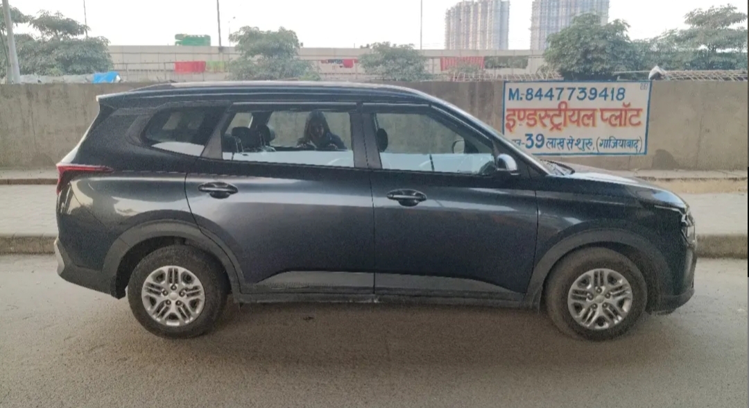 Kia Carens(2023-2024) Prestige 1.5 Petrol 7 Str