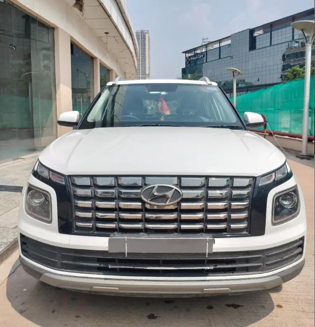 Hyundai Venue(2023-2025) Sx 1.2 Petrol