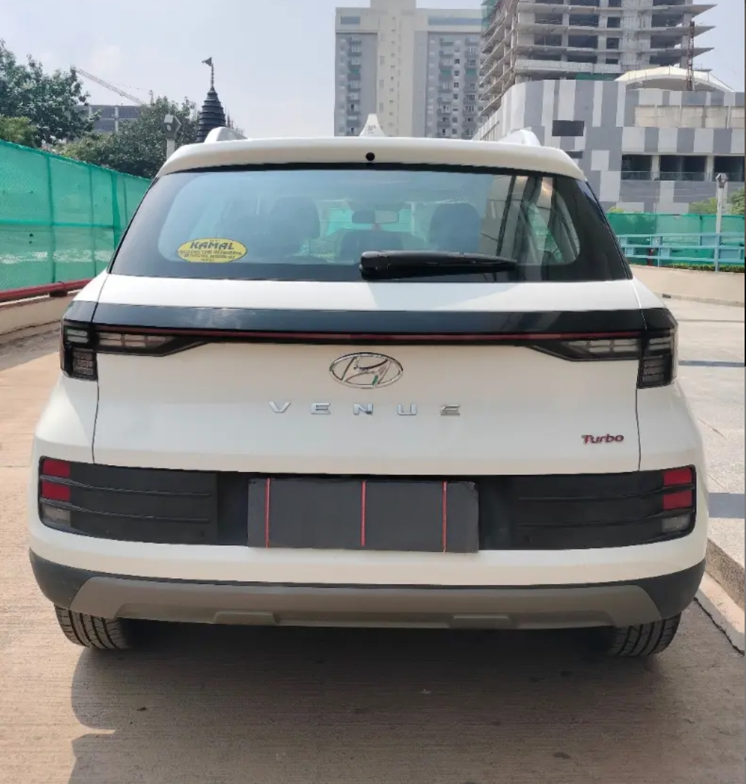 Hyundai Venue(2023-2025) Sx 1.2 Petrol