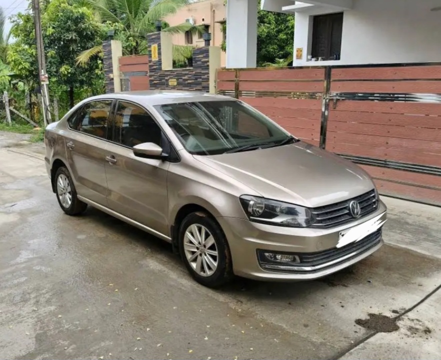 Volkswagen Vento(2012-2014) Highline Petrol At