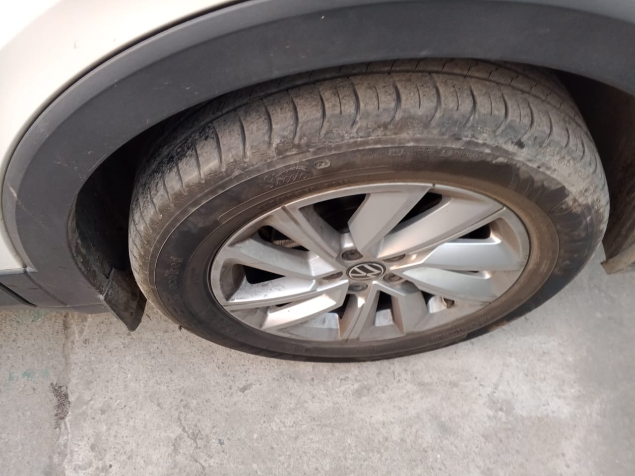 Volkswagen Taigun(2021-2023) Highline 1.0 Tsi Mt