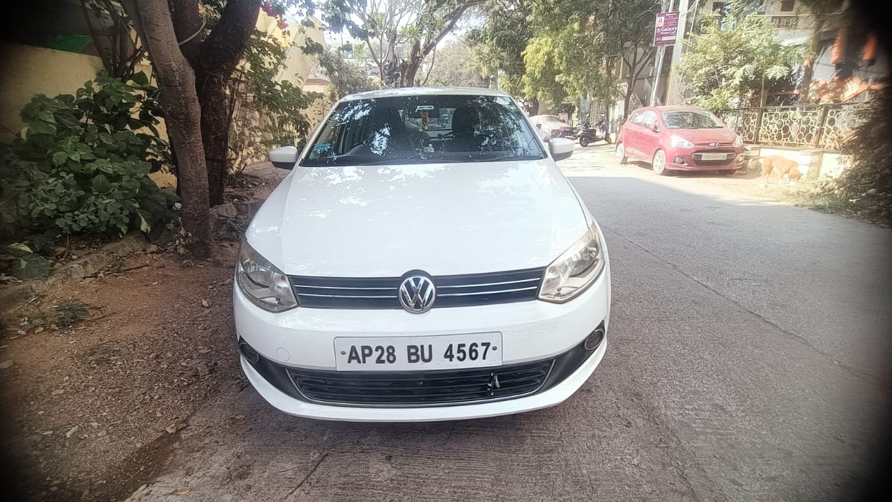 Volkswagen Vento(2010-2012) Highline Diesel