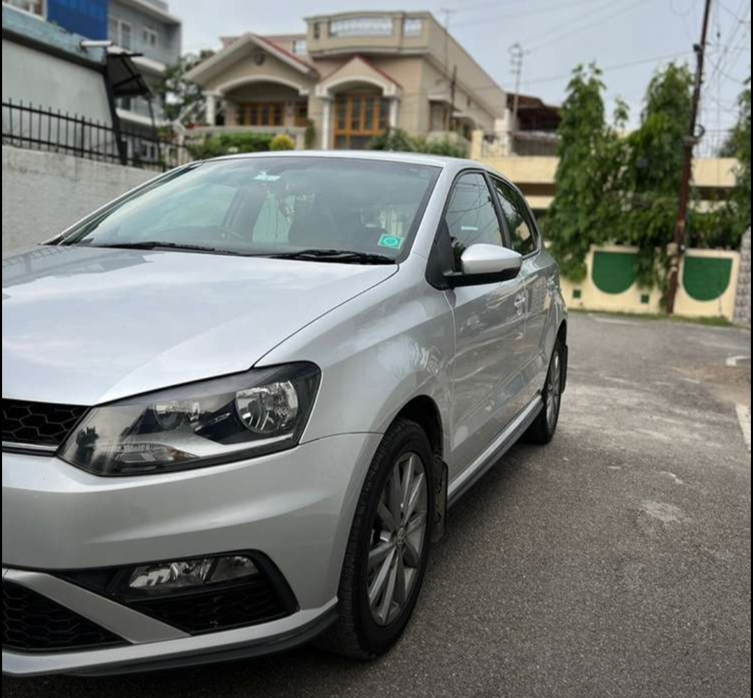 Volkswagen Polo(2014-2015) Comfortline 1.2l P