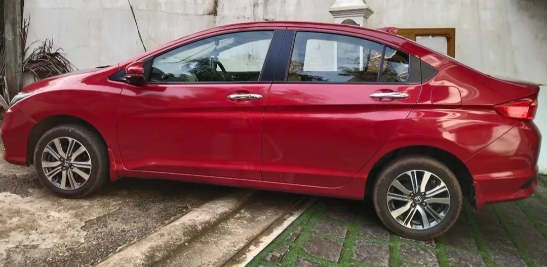 Honda City(2017-2020) V Petrol