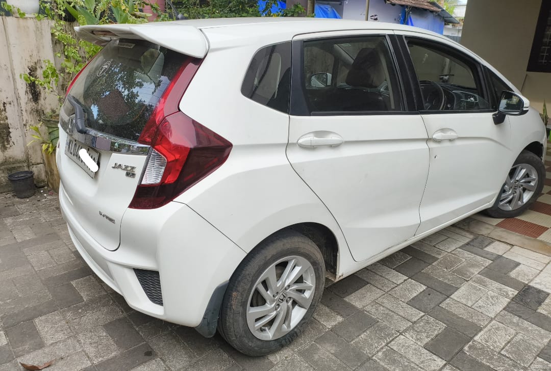 Honda Jazz(2015-2018) V Petrol