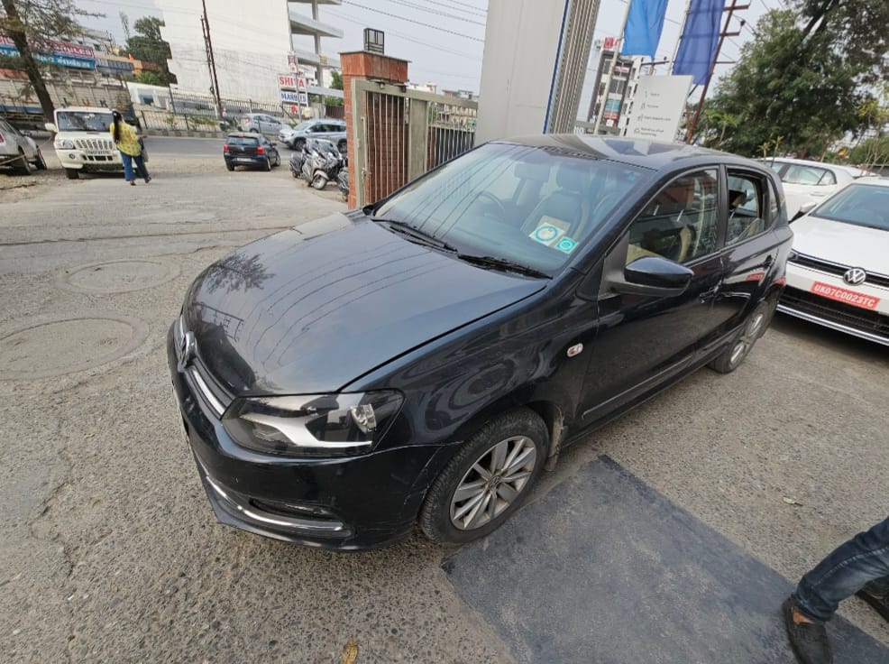 Volkswagen Polo(2014-2015) Comfortline 1.2l P