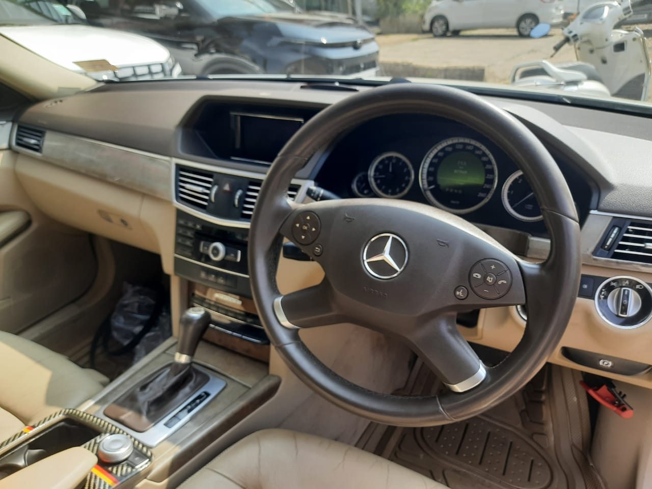 Mercedes Benz E-class(2009-2013) E250 Elegance