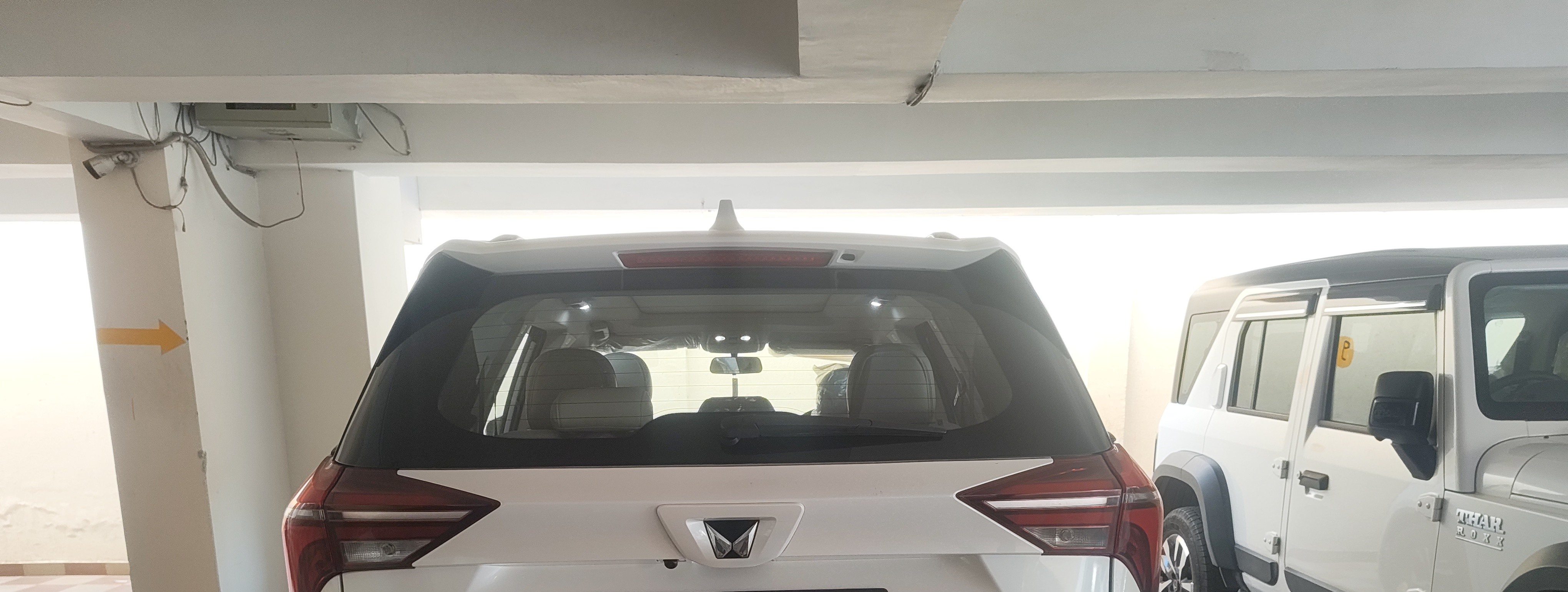Mahindra Xuv700(2021-2024) Ax7 At