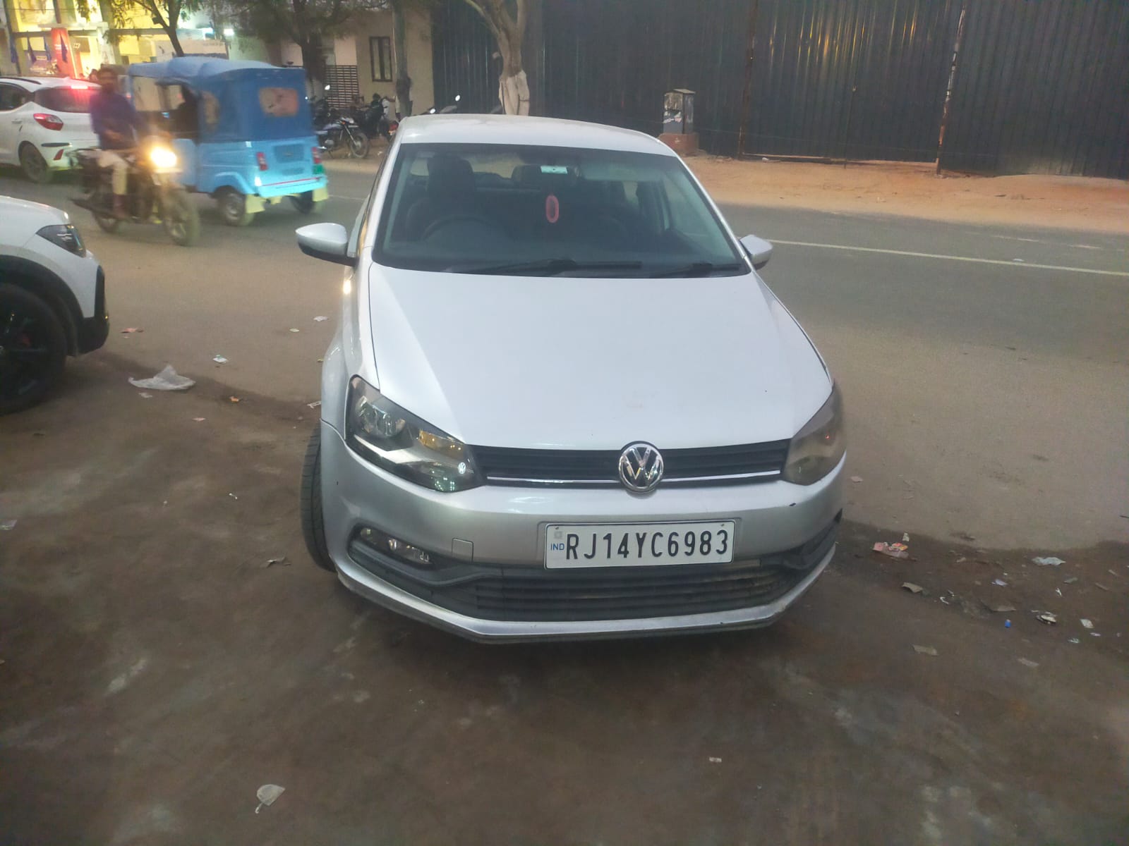 Volkswagen Polo(2016-2019) Comfortline 1.2l P