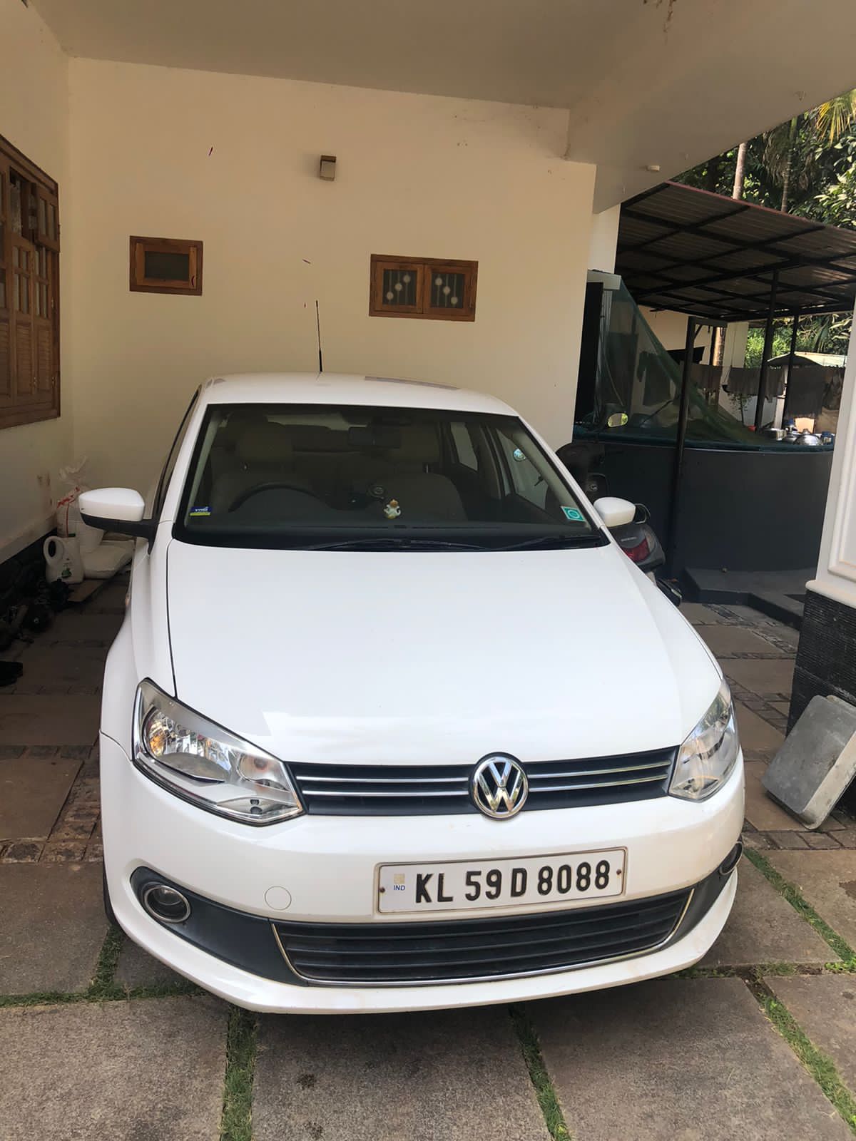 Volkswagen Vento(2010-2012) Highline Diesel