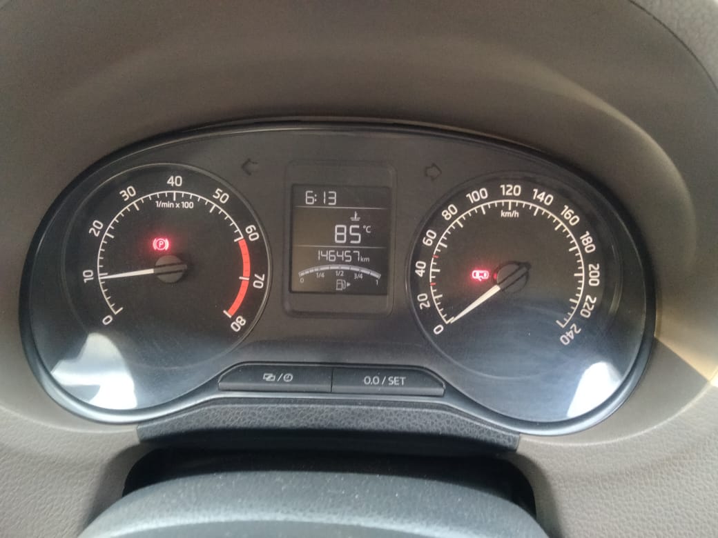 Skoda Rapid(2011-2014) Active 1.6 Mpi Mt Plus