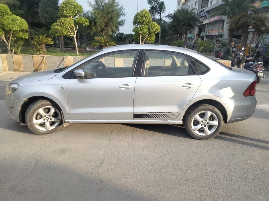 Skoda Rapid(2011-2014) Active 1.6 Mpi Mt Plus