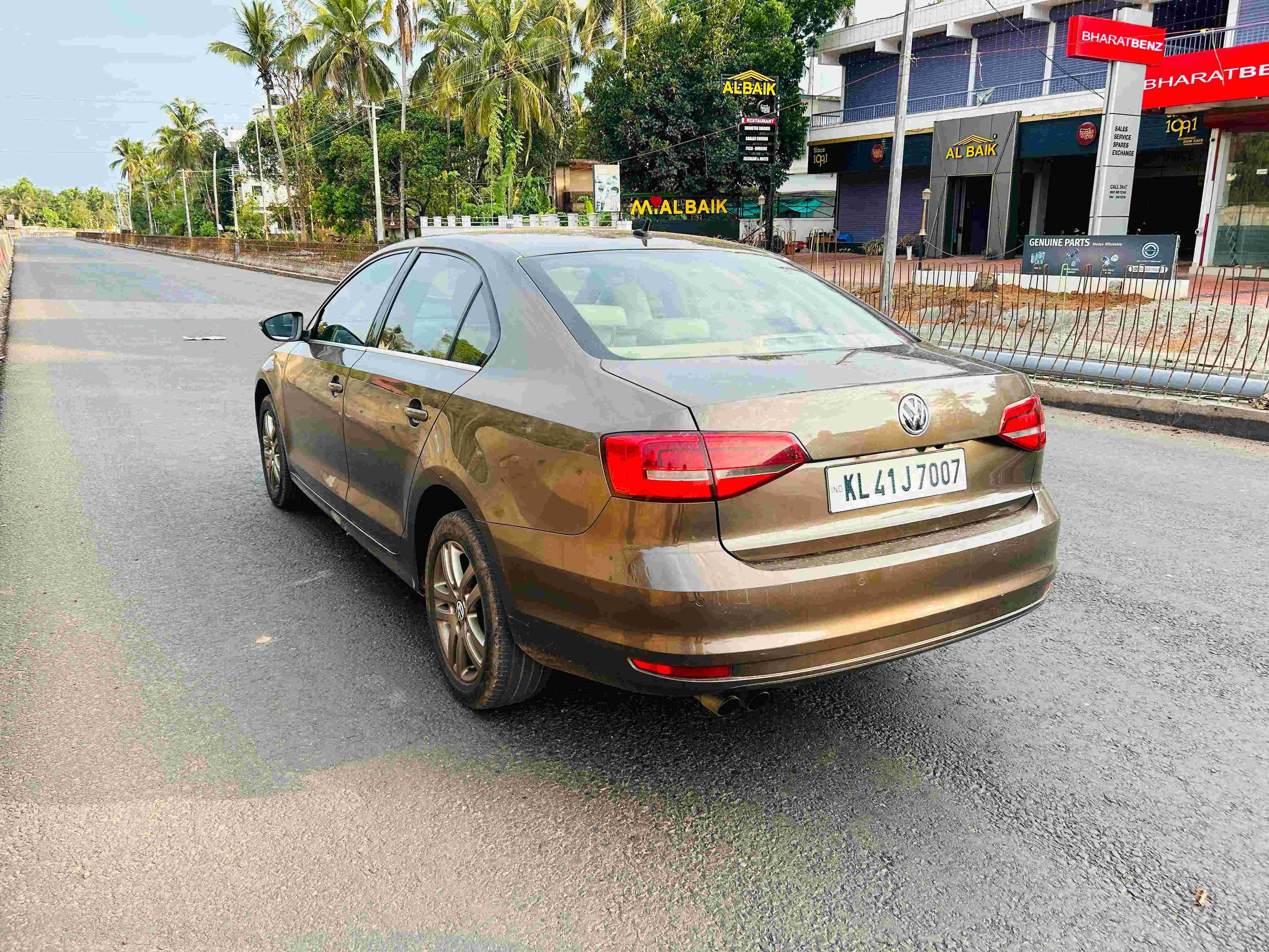 Volkswagen Jetta(2015-2017) Highline Tdi At