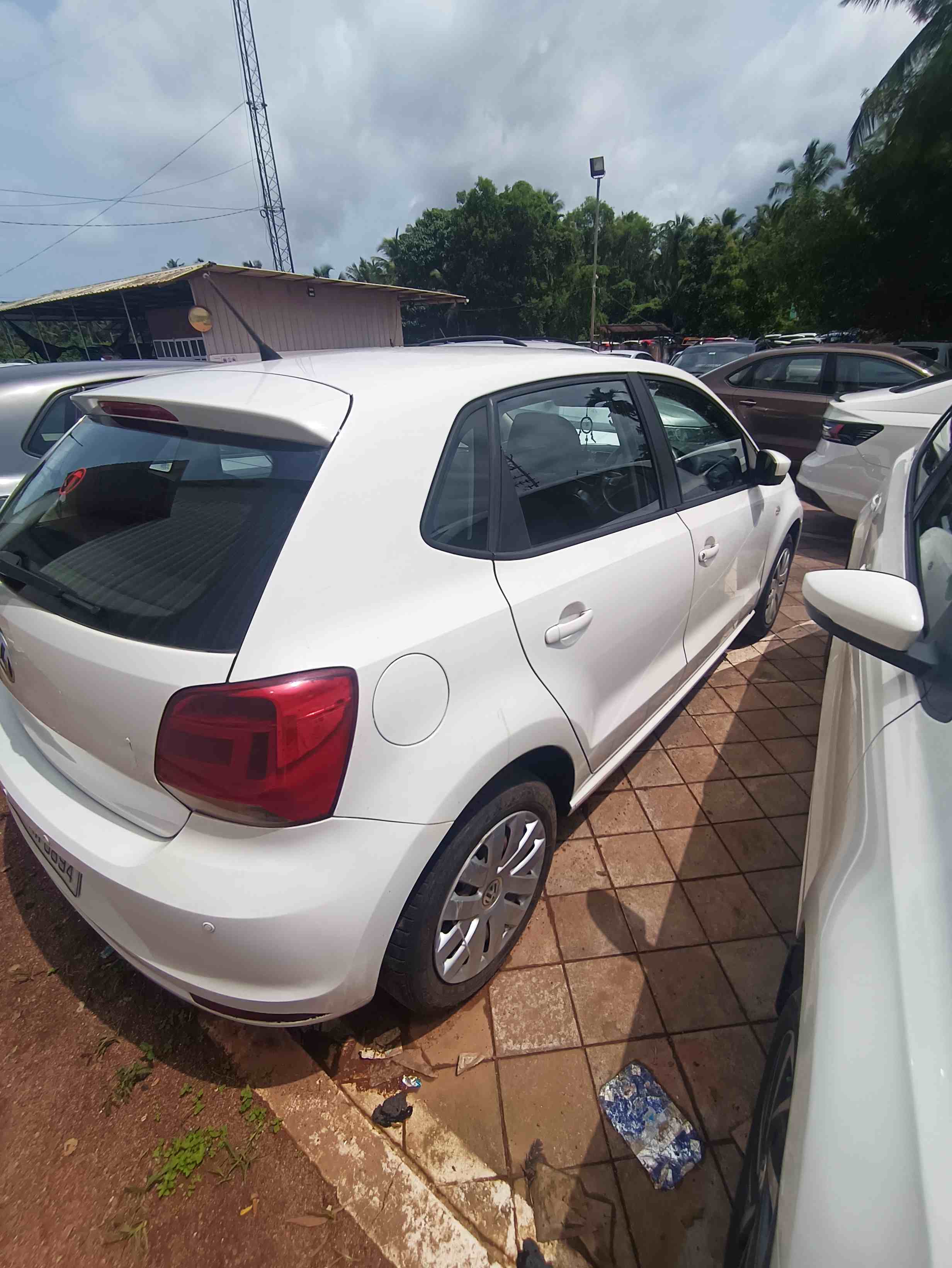 Volkswagen Polo(2012-2014) Trendline 1.2l P