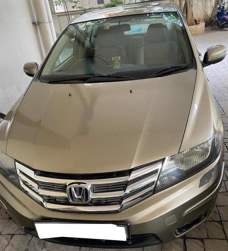 Honda City(2011-2014) 1.5 V At Sunroof