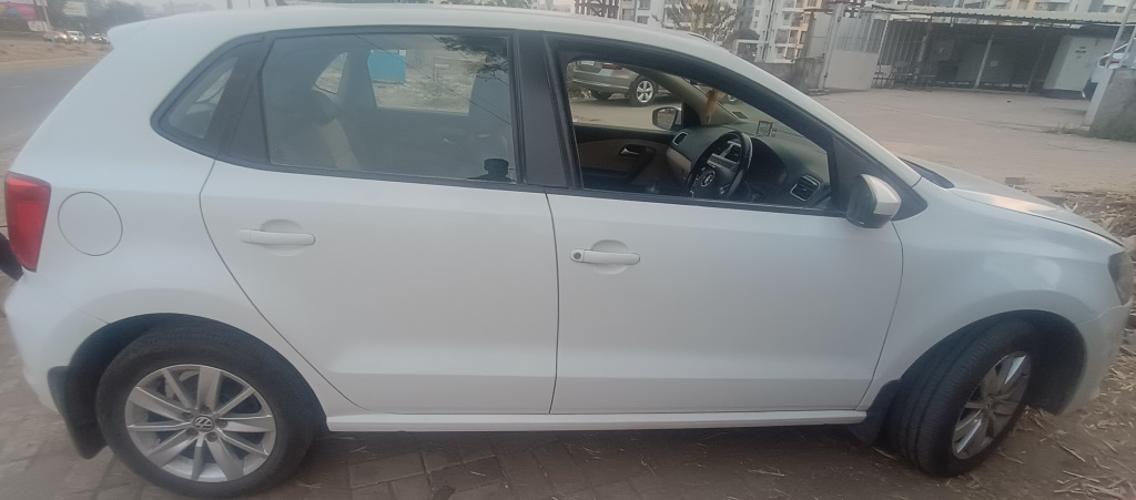 Volkswagen Polo(2014-2015) Highline 1.2l P